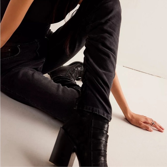 NWOT Free People Daliah Stacked Low Rise Straight Leg - Picture 2 of 4